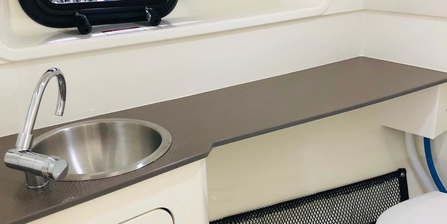 Sea Ray 270 SDX OB