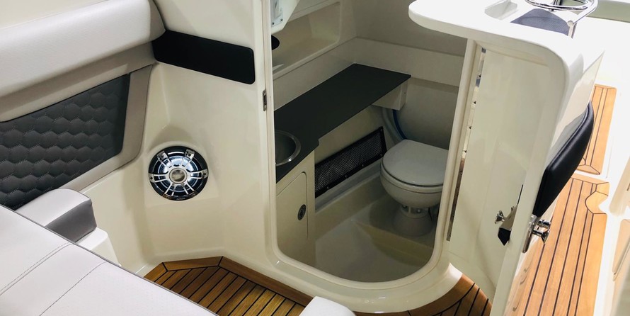 Sea Ray SDX 270 OB