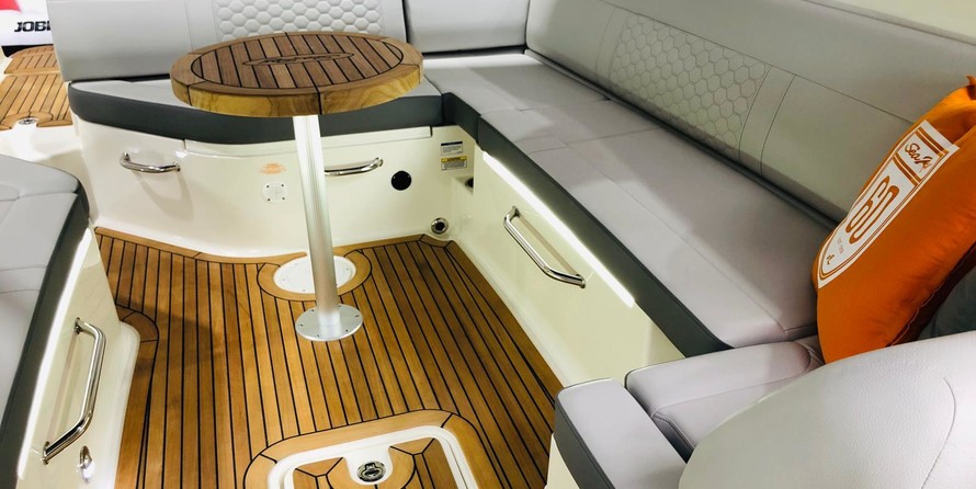 Sea Ray 270 SDX OB