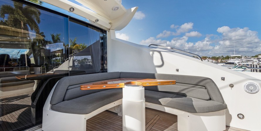 Sunseeker Predator 82