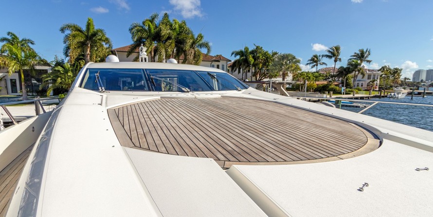 Sunseeker Predator 82