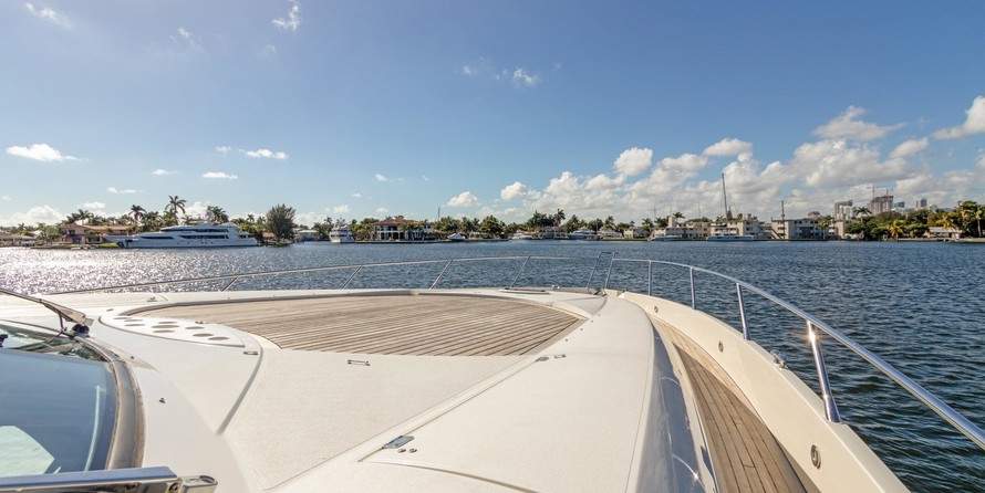 Sunseeker Predator 82