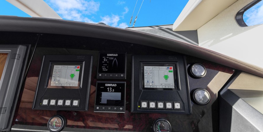 Sunseeker Predator 82