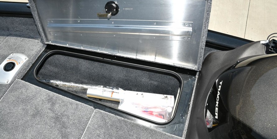 Tracker Pro Team 175 TF