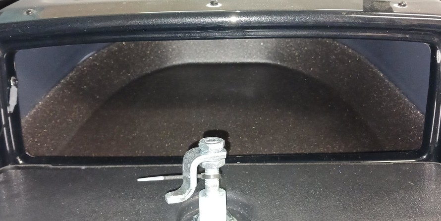 Tracker Targa V-19 WT