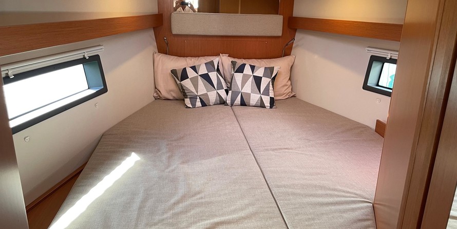Bavaria C42