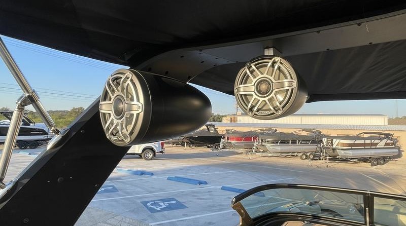 MB Sports B52 23