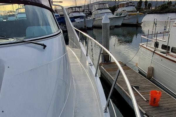 Carver 36 Mariner