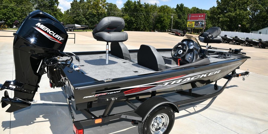 Tracker Pro Team 175 TXW