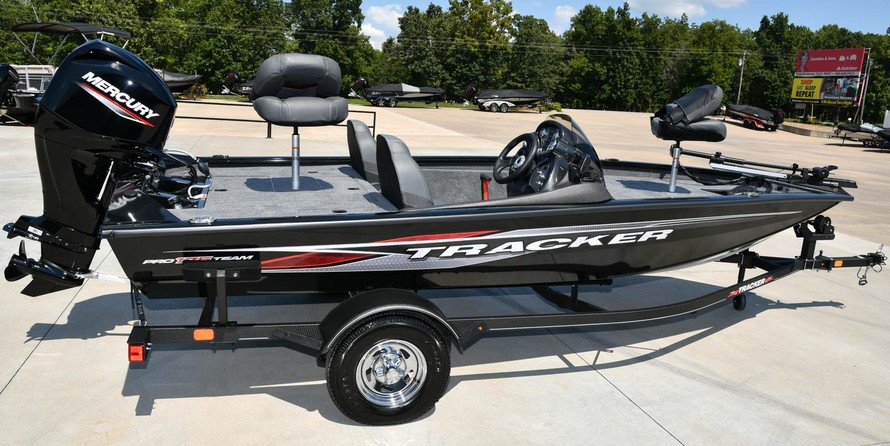 Tracker Pro Team 175 TXW