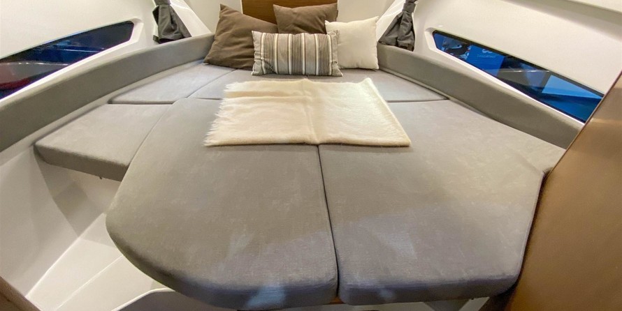 Beneteau Antares 9 OB