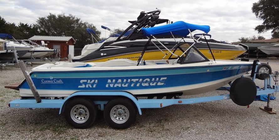 Correctcraft ski nautique