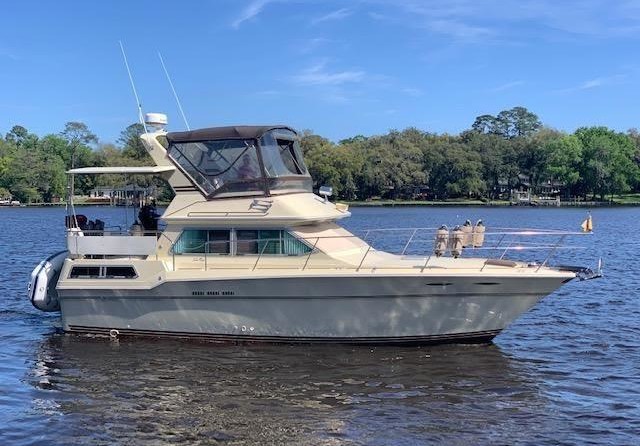 Sea Ray 360 Aft Cabin