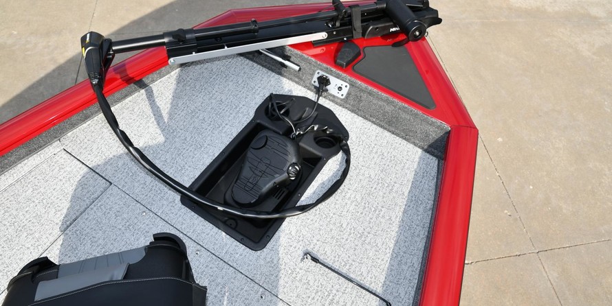 Tracker Pro Team 175 TXW