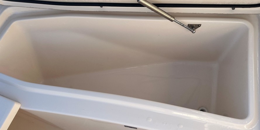 Grady-White Canyon 271