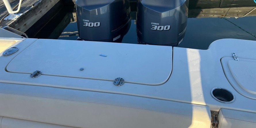 Grady-White Canyon 271