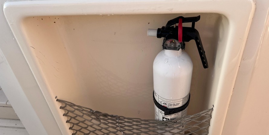 Grady-White Canyon 271