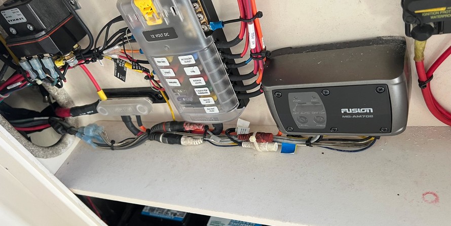 Grady-White Canyon 271