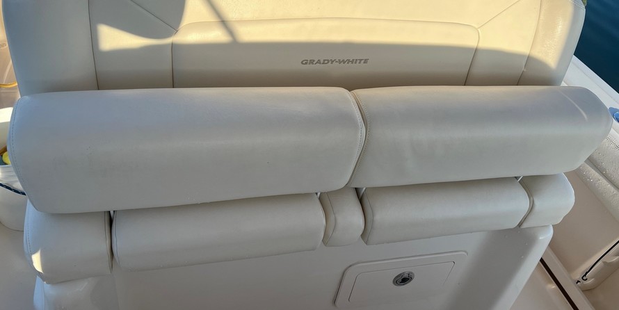 Grady-White Canyon 271