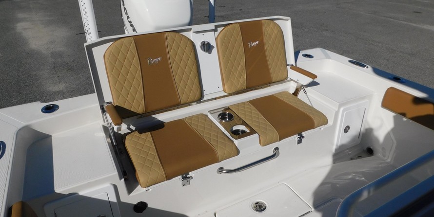 Ranger boats 2400 bay