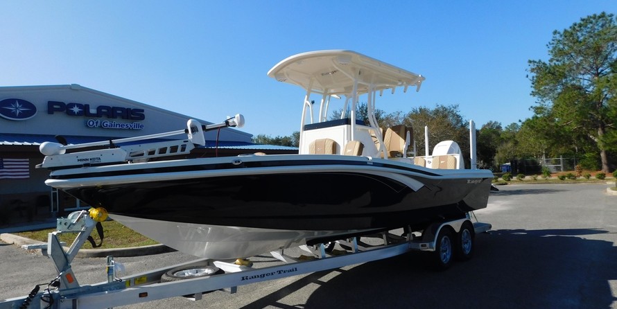 Ranger boats 2400 bay