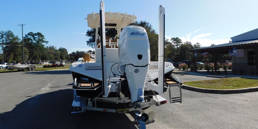 Ranger boats 2400 bay