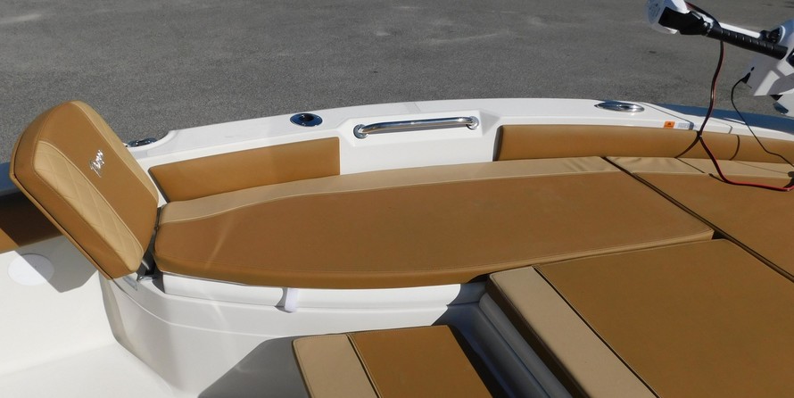 Ranger boats 2400 bay