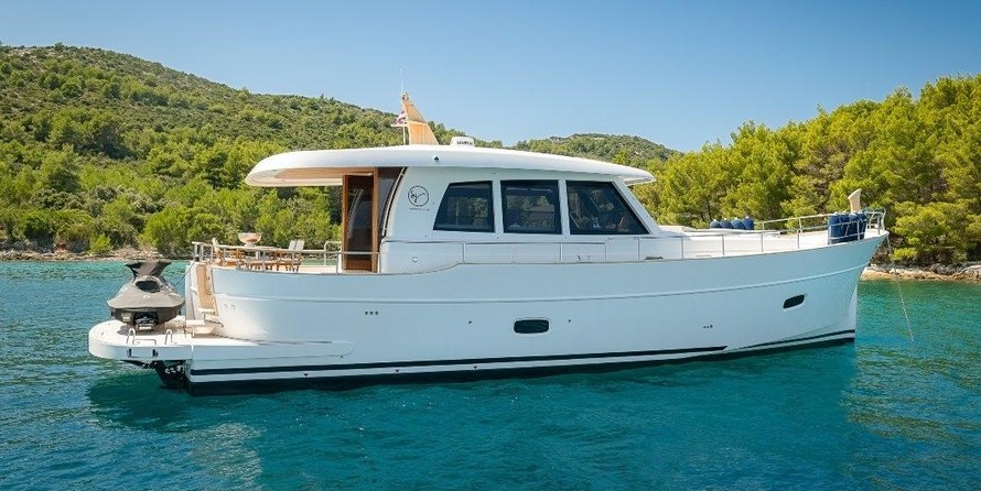 Sasga yachts menorquin 54 flybridge