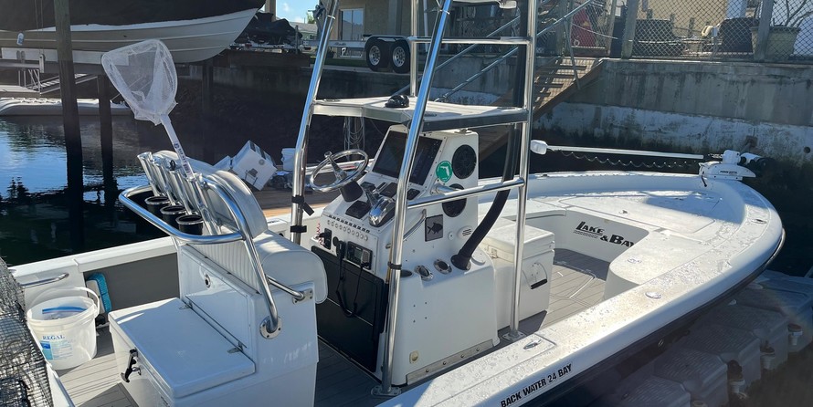 Skeeter zx 24 bay