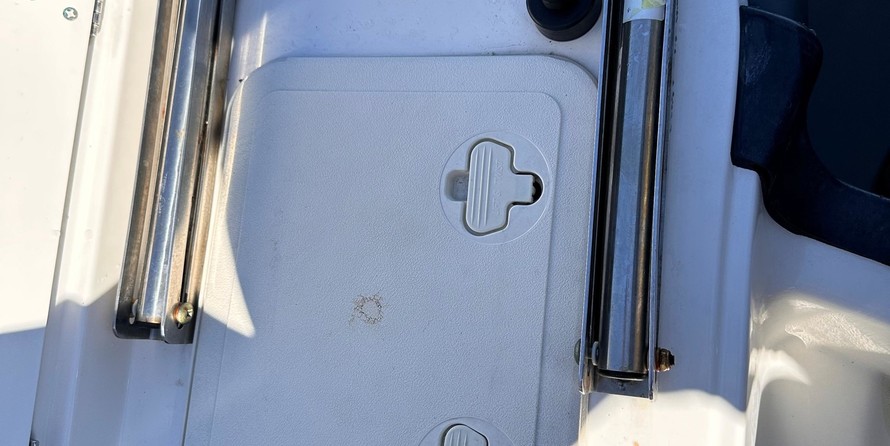 Boston Whaler 210 Dauntless