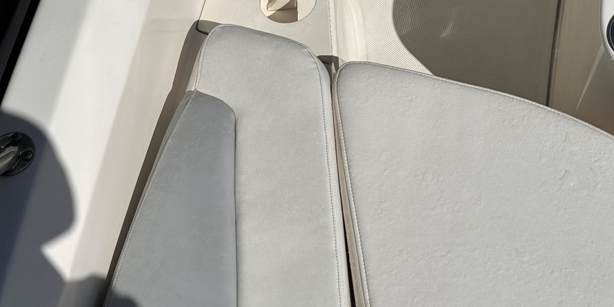 Boston Whaler 210 Dauntless