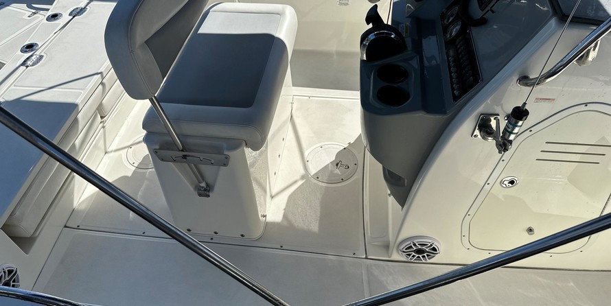 Boston Whaler 210 Dauntless