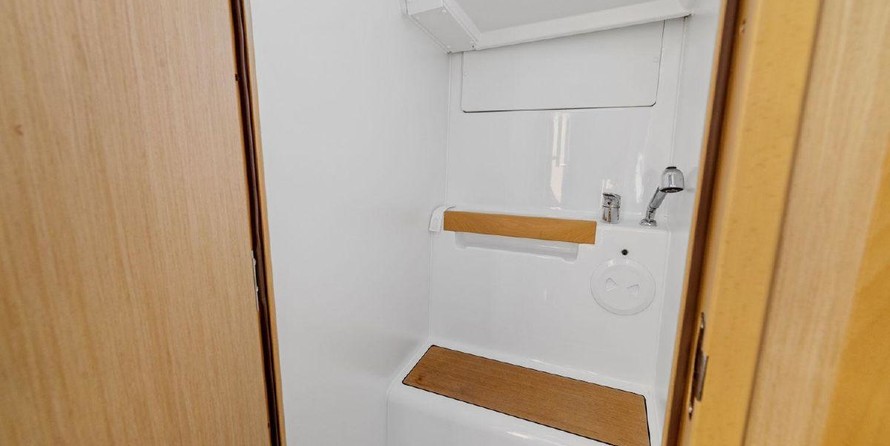 Beneteau Oceanis 38