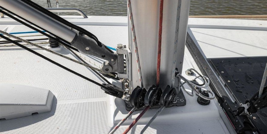 Beneteau Oceanis 38