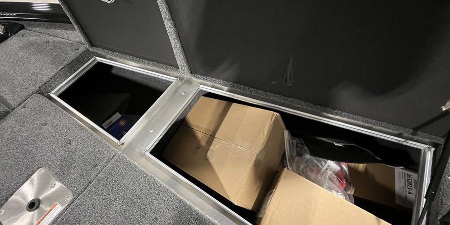 Lund Boats 1875 Pro-V Bass