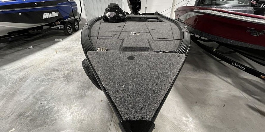 Lund Boats 1875 Pro-V Bass