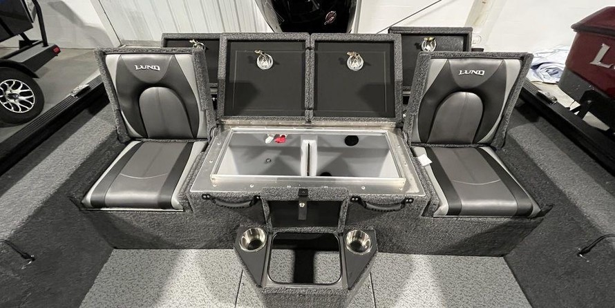 Lund Boats 1875 Pro-V Bass