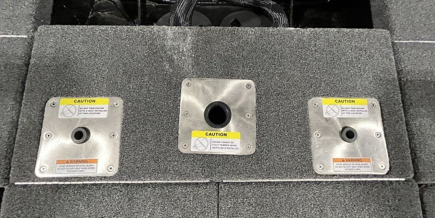 Lund Boats 1875 Pro-V Bass