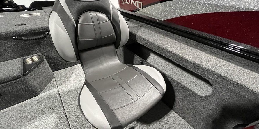 Lund Boats 1875 Pro-V Bass