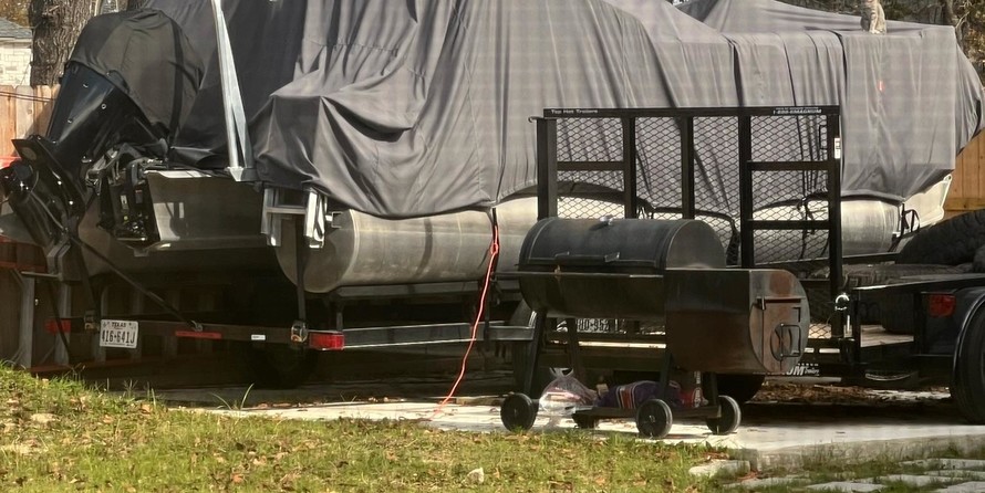 Sun Tracker Party Barge 20 DLX