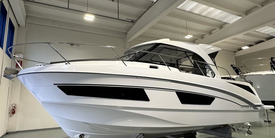 Beneteau Antares 9 OB