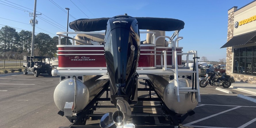 Sun Tracker Fishin Barge 20 DLX