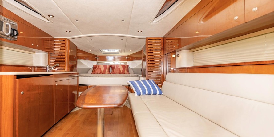 Sea Ray 350 Sundancer