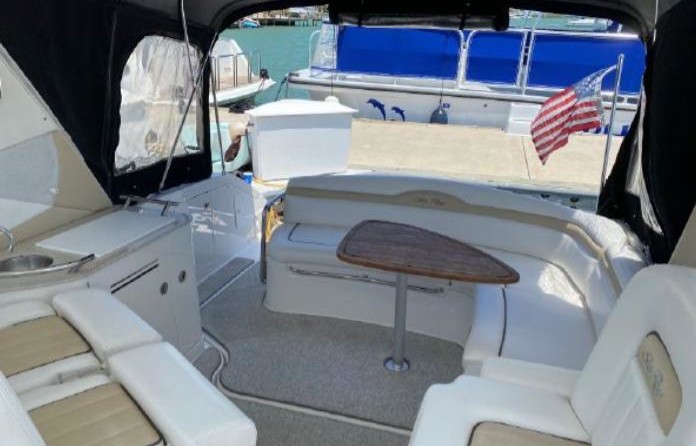 Sea Ray 350 Sundancer