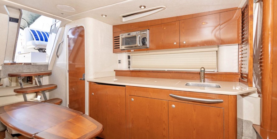 Sea Ray 350 Sundancer