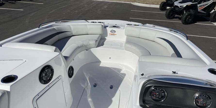 Hurricane 188 sport sundeck