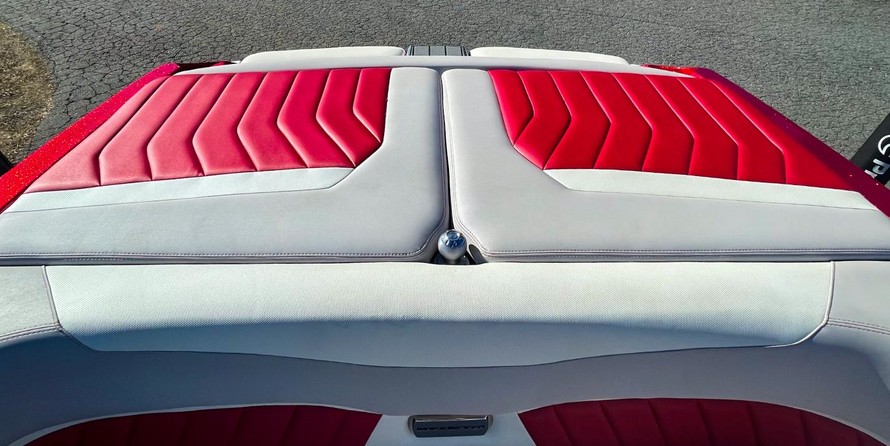 Malibu Wakesetter 25 LSV