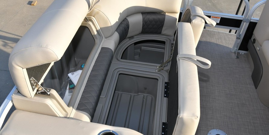 Sun Tracker SportFish 22 DLX