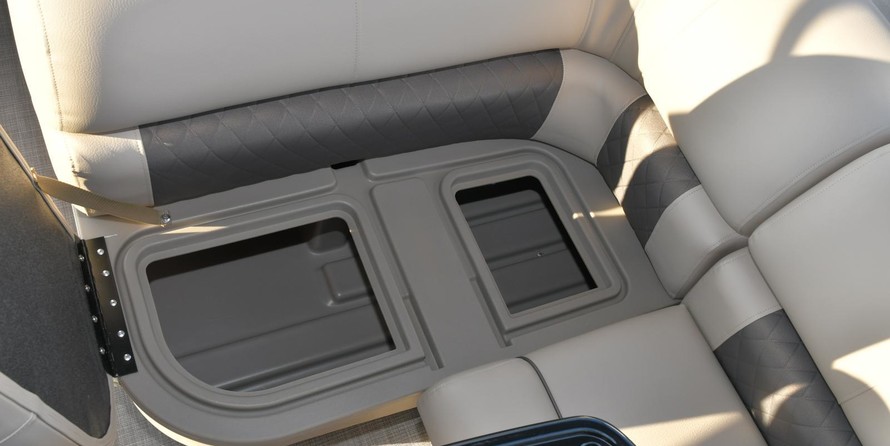 Sun Tracker SportFish 22 DLX