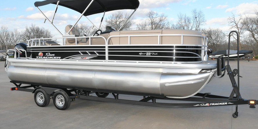 Sun Tracker SportFish 22 DLX
